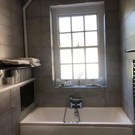 G&c - 1 Bedroom Luxurious Flat In * Bristol