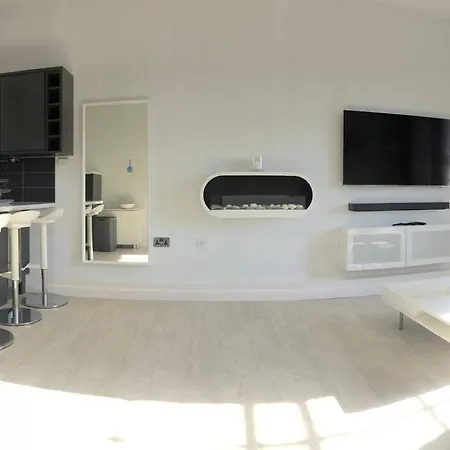 Apartamento G&c - 1 Bedroom Luxurious Flat In *